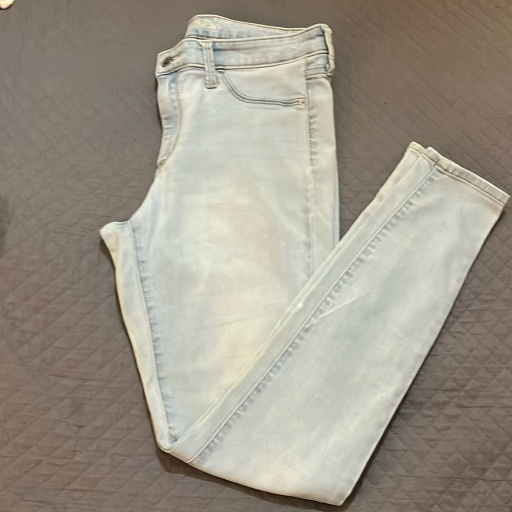 Universal Thread Light Blue Denim High Rise Ankle Cropped Jeans